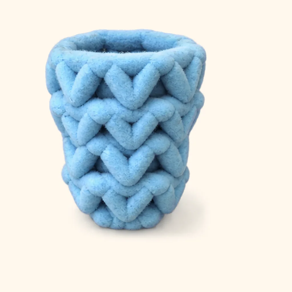 Blueberry turtle amigurumi: the finished tail