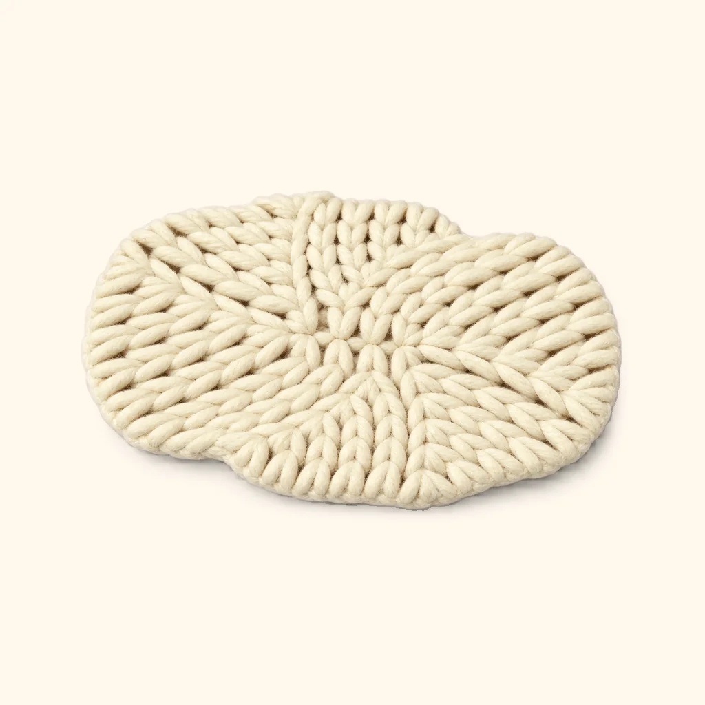 Dinosaur amigurumi: the finished belly patch