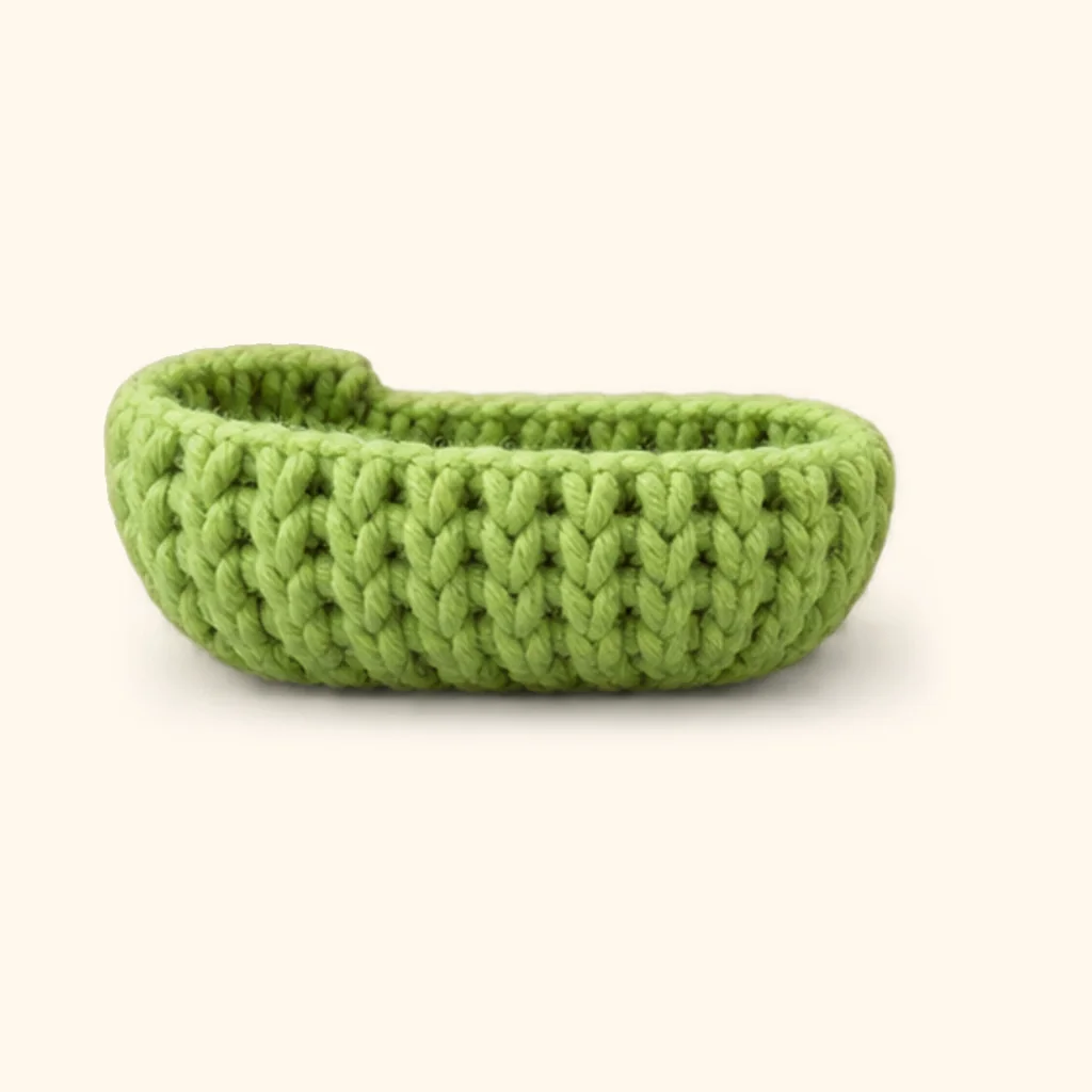 Dinosaur amigurumi: the finished snout