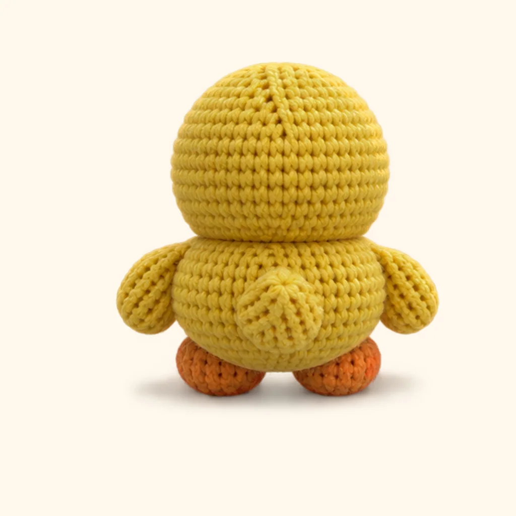 Duck crochet assembly: attach the tail