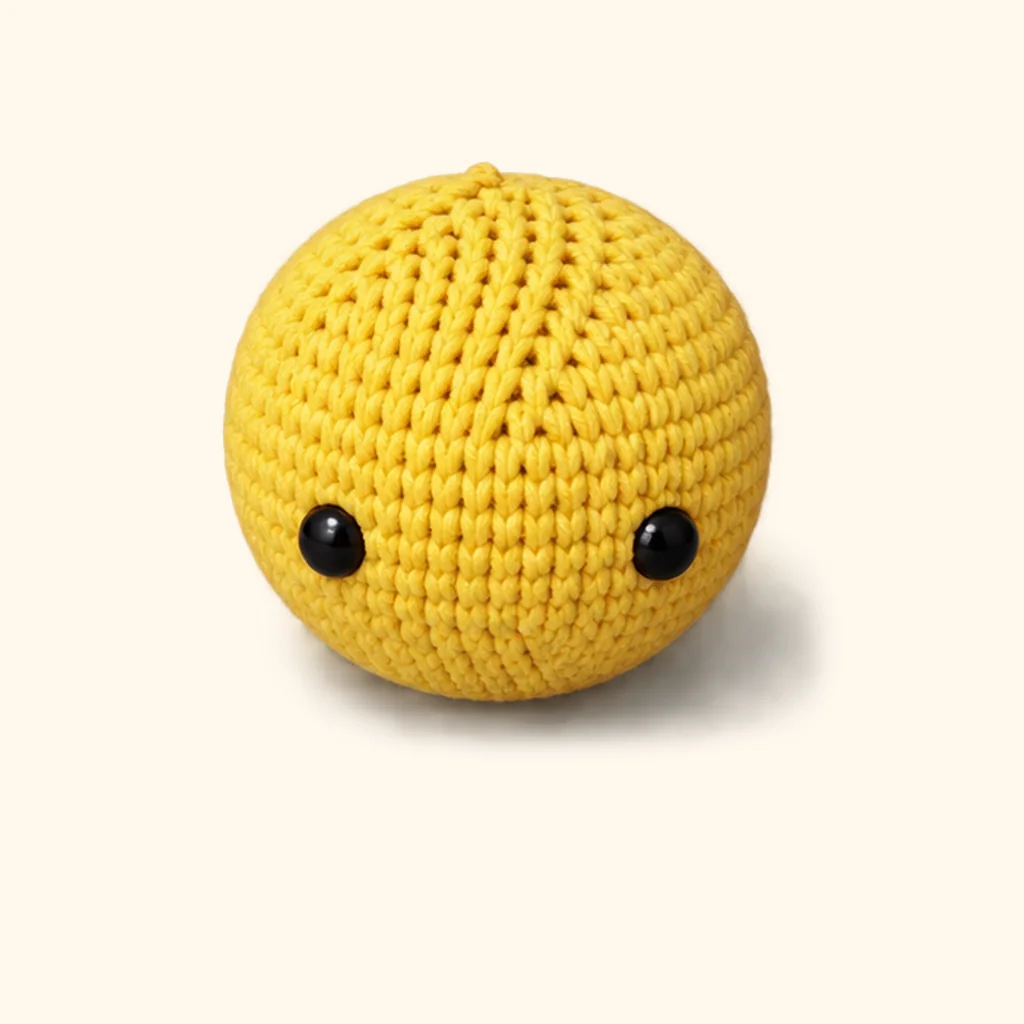 Duck amigurumi: the finished head