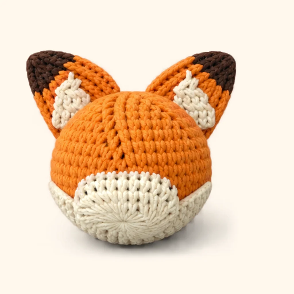 Fox crochet assembly: attach the ears
