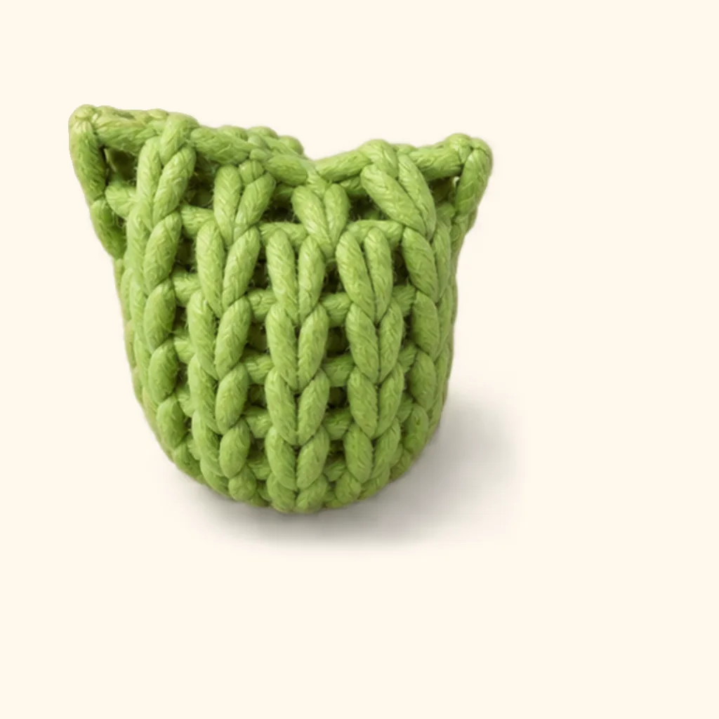 Frog amigurumi: the finished arm