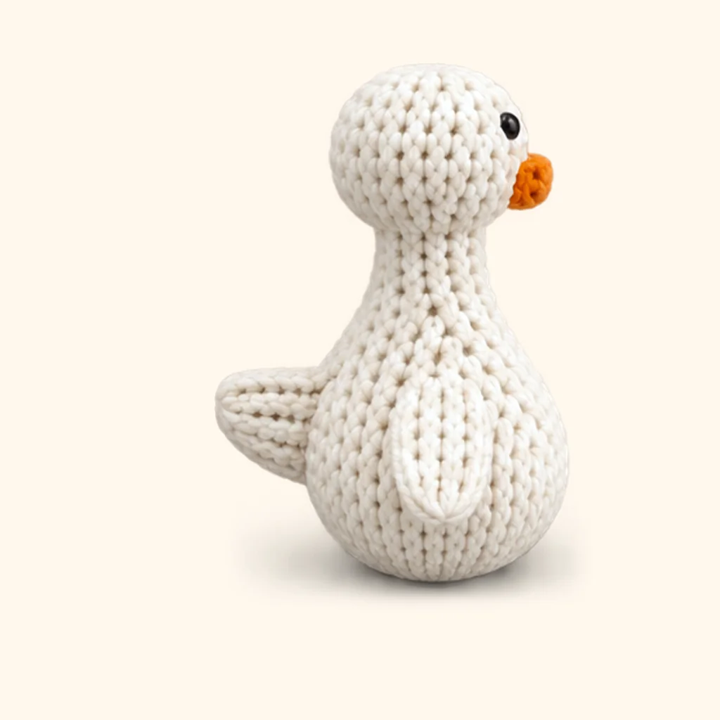 Goose crochet assembly: attach the tail