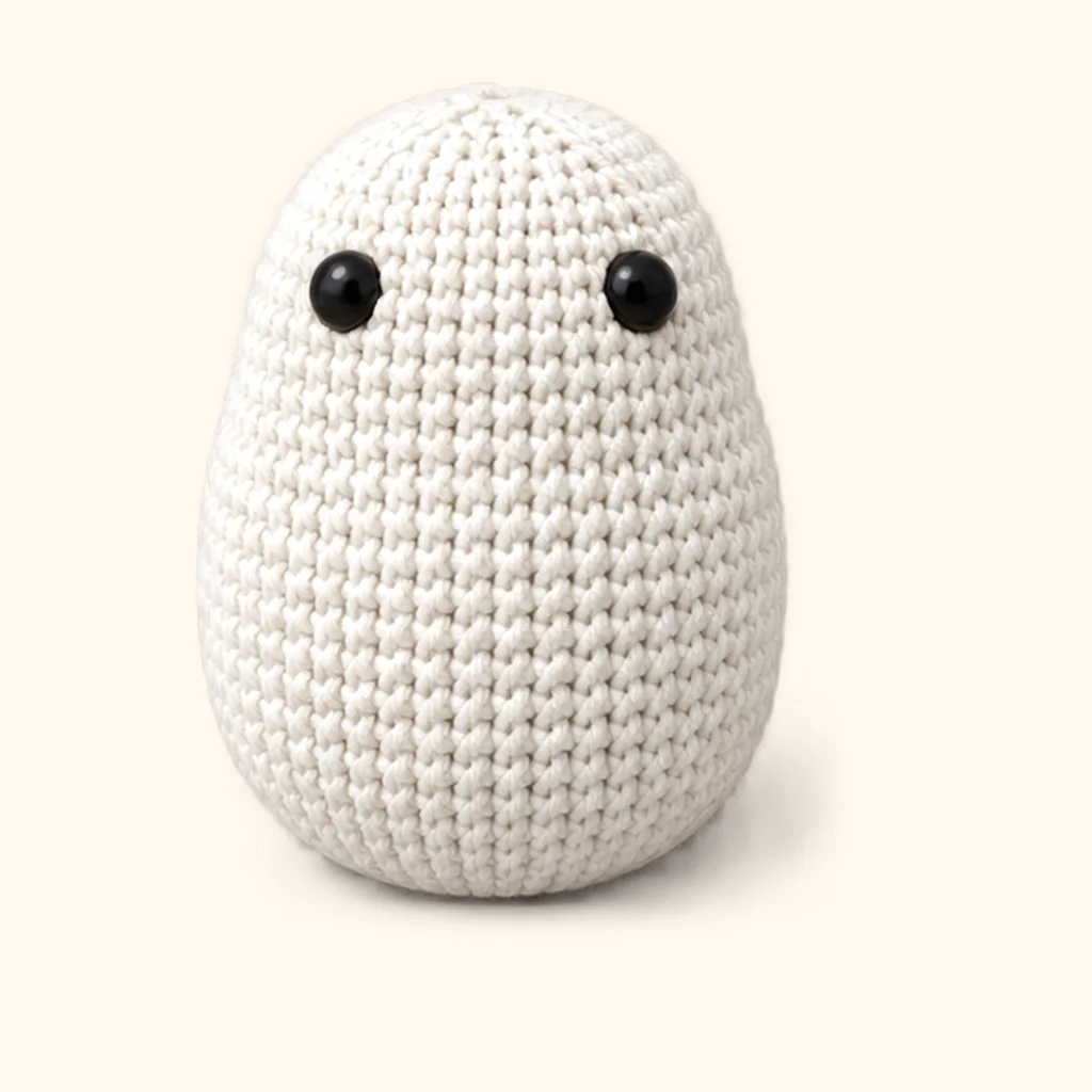 Kawaii ghost amigurumi: the finished ghost body